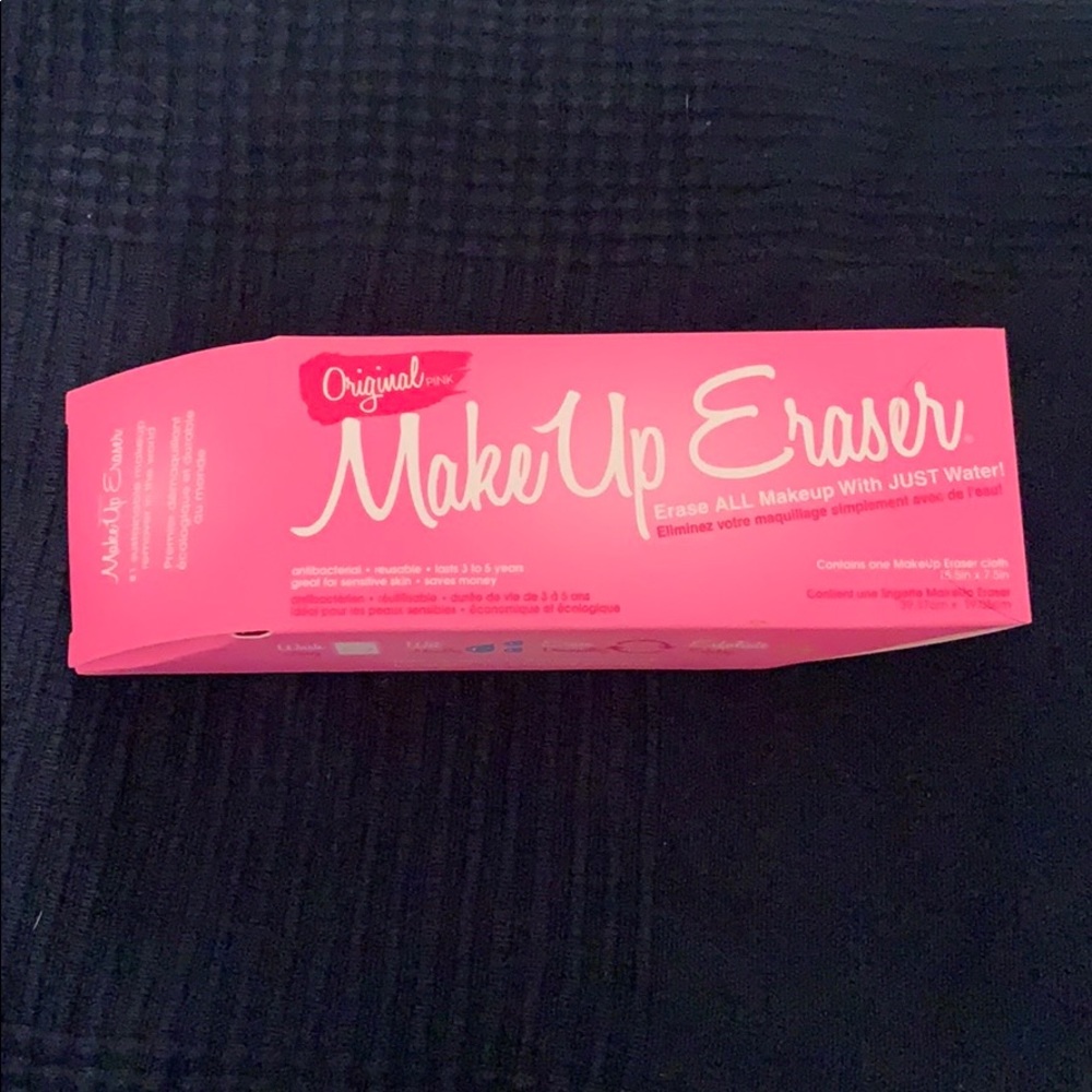 Make up Eraser - original: NWT